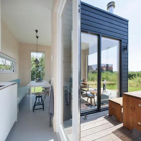 Chic Holiday In With Garden *